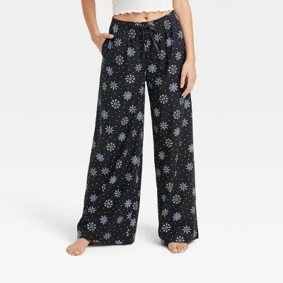 Women's Woven Wide Leg Pajama Pants - Colsie™ 3 Women's Woven Wide Leg Pajama Pants - Colsie™