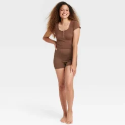 Women's Seamless Henley Top - Colsie™ -Best Clothing Store GUEST 52f865a5 f0ee 4a73 b3b6 443a5954b084