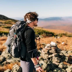 Minus33 Merino Wool Midweight - Men's Wool Long Sleeve Crew Woolverino -Best Clothing Store GUEST 60dd7a77 fff0 44b6 9483 356bd6de0896