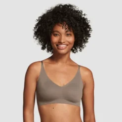 True & Co. True Everybody Women's Adjustable Strap Triangle Bra -Best Clothing Store GUEST e44245cb a72f 4642 9205 9613afbc138b