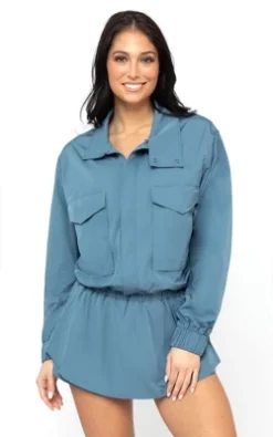 Yogalicious Radiant Commuter Woven Cropped Windbreaker With Front Patch Pockets -Best Clothing Store GUEST ec53833e 3d1f 49ea 940d 3c8c3729fac5