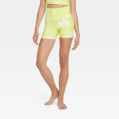 Women's Floral Print High-Rise Bike Shorts 4" - JoyLab™ 5 Women's Floral Print High-Rise Bike Shorts 4" - JoyLab™ - Image 3